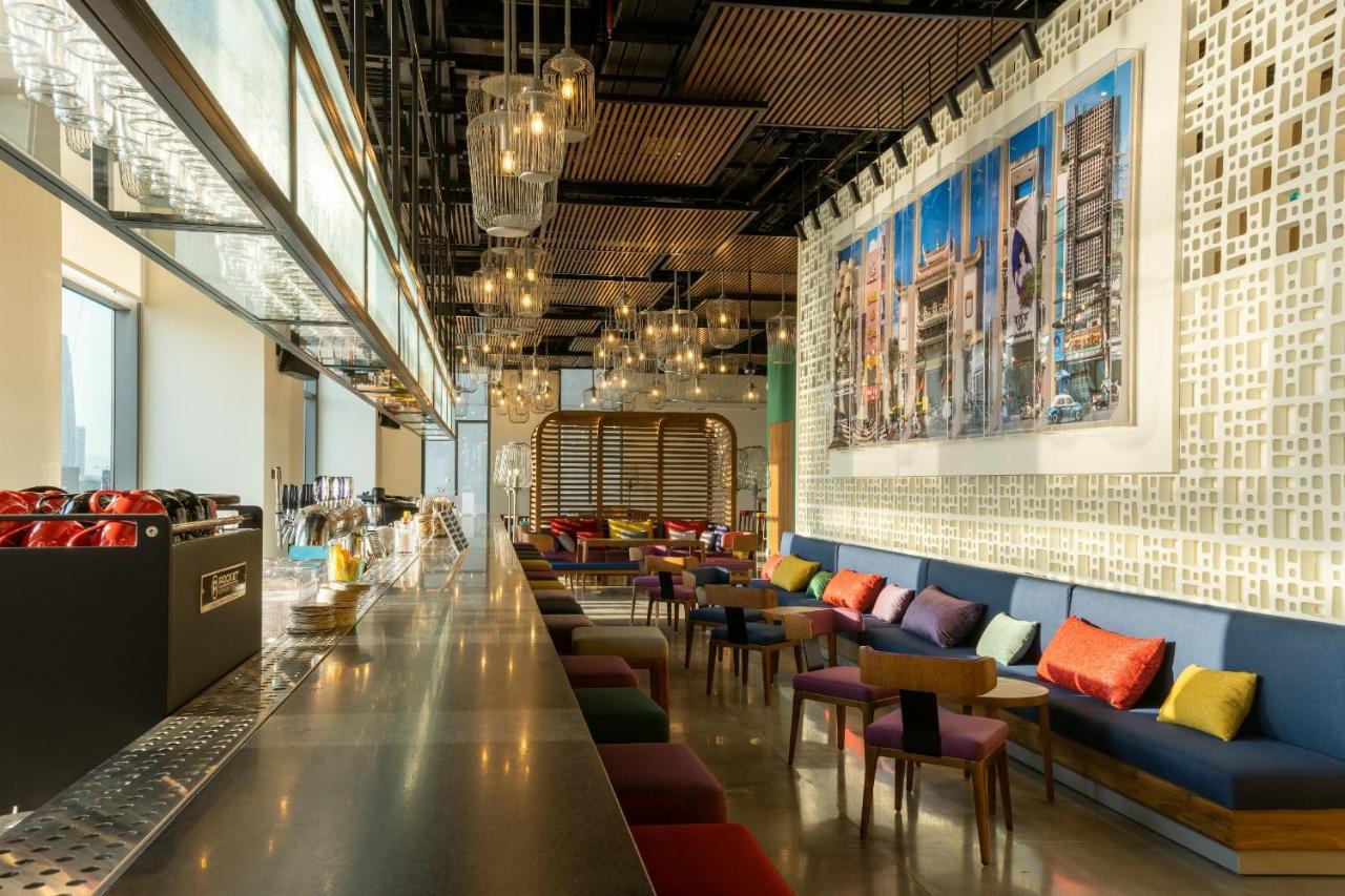 Wink Icon Hotel Danang Riverside - Luxury Suites - 24Hrs Stay & Rooftop Pool Bar Buitenkant foto
