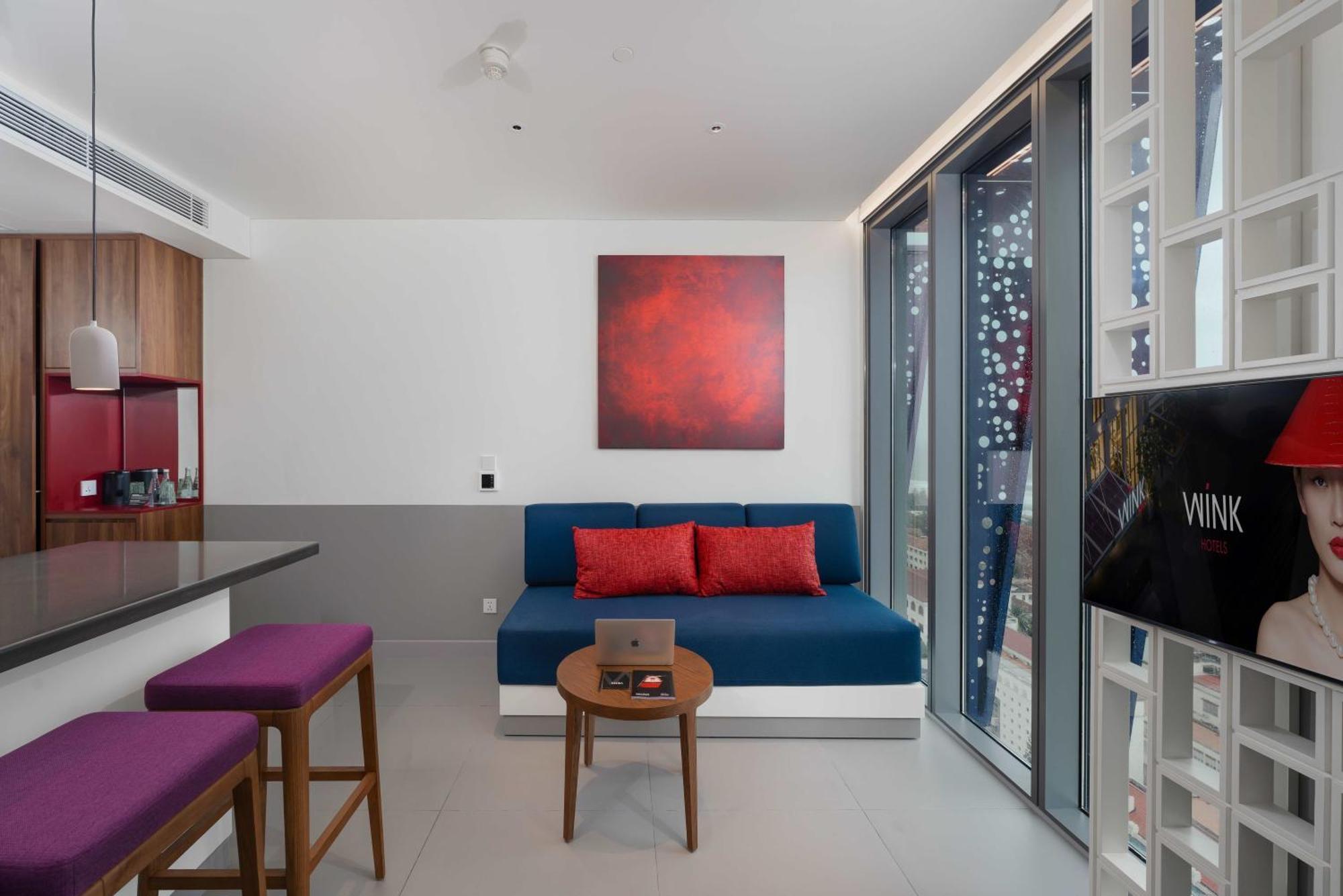 Wink Icon Hotel Danang Riverside - Luxury Suites - 24Hrs Stay & Rooftop Pool Bar Buitenkant foto