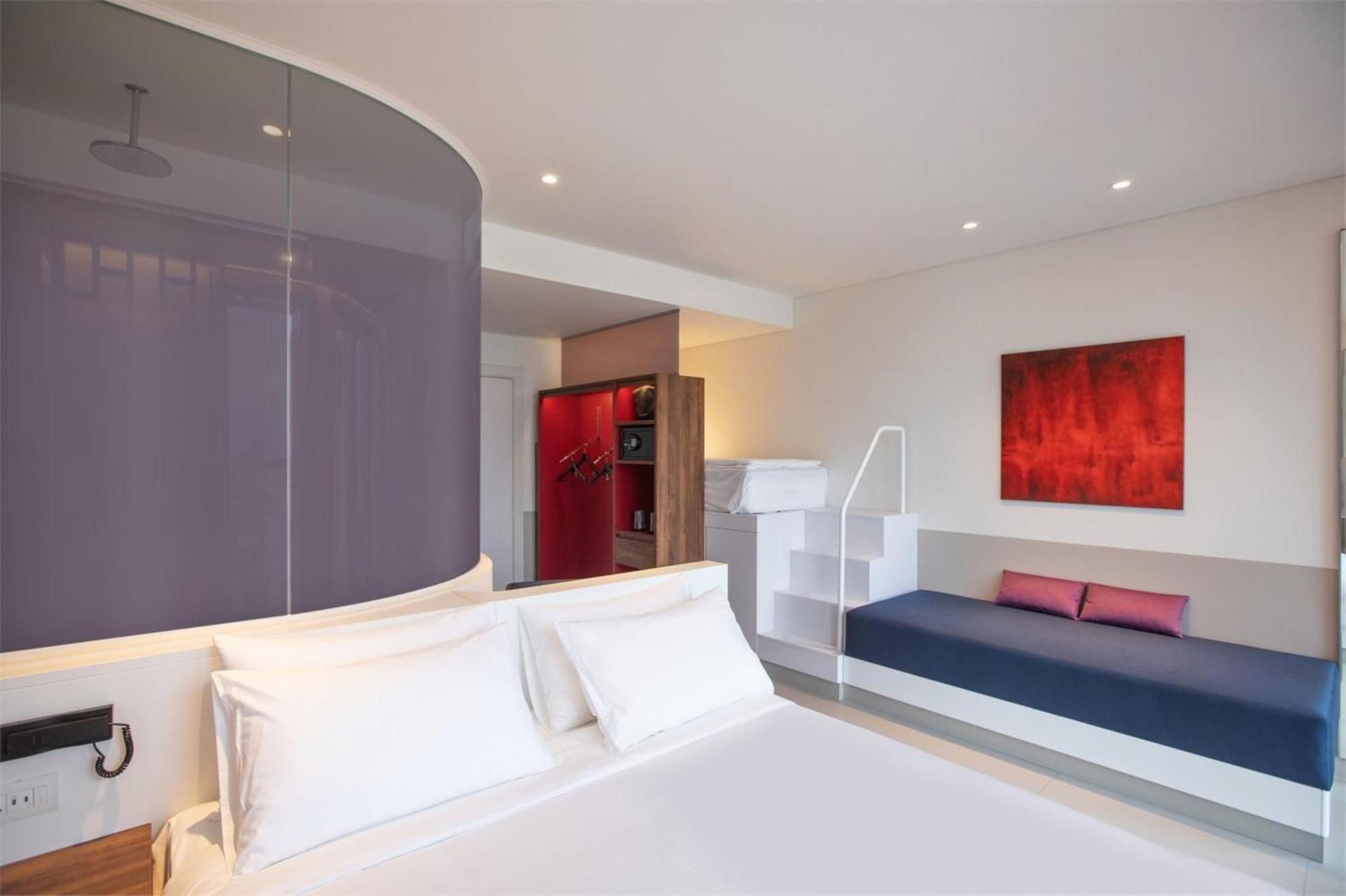 Wink Icon Hotel Danang Riverside - Luxury Suites - 24Hrs Stay & Rooftop Pool Bar Buitenkant foto