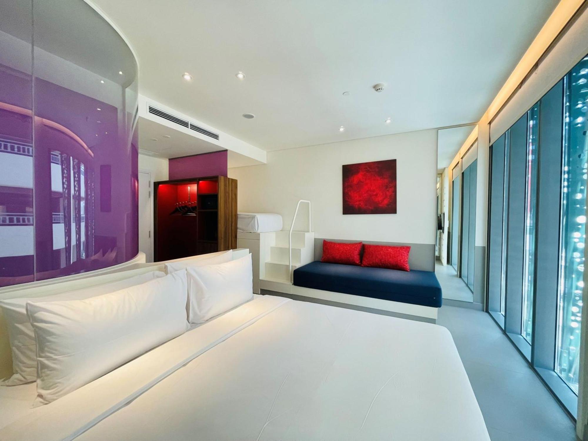 Wink Icon Hotel Danang Riverside - Luxury Suites - 24Hrs Stay & Rooftop Pool Bar Buitenkant foto